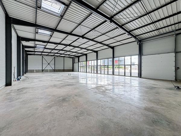Location local commercial Vesoul - 240 m² - 1 900 €/mois