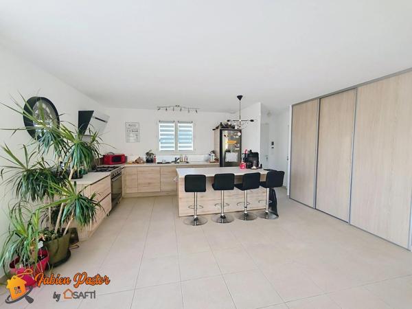 Maison récente plain-pied, 4 pièces 91m² + garage