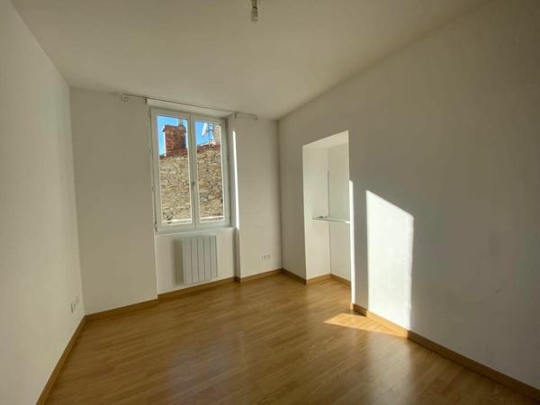 Appartement à louer    4 pièces •  Castres