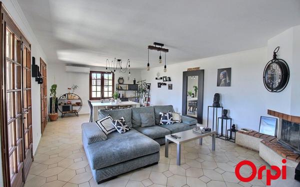 Maison à vendre    6 pièces • 181,50 m2 Martigues