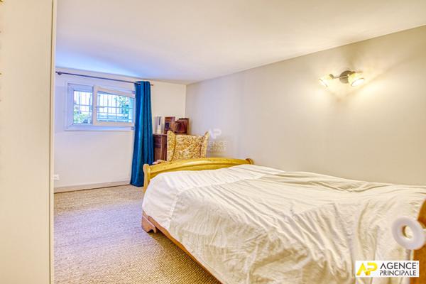 Versailles Porchefontaine maison 8 pièces 187 m² au sol (183 m² habitables) avec jardin clos et garage €1 590 000 ** - Référence 25327