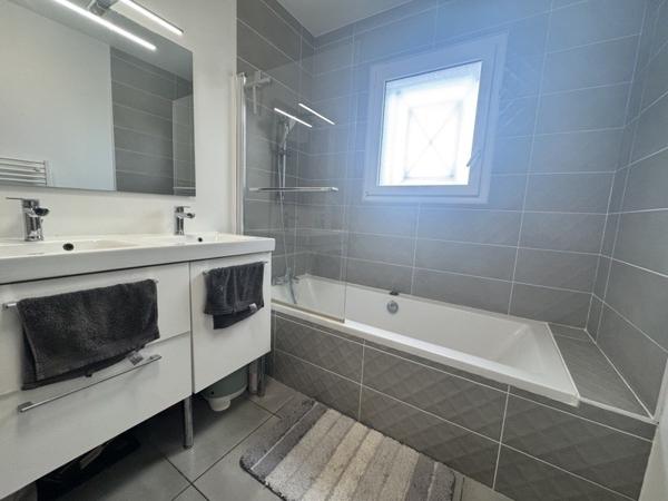 Maison à louer |                                        Le Pian-Médoc |                                        4 pièces  | 92 m²