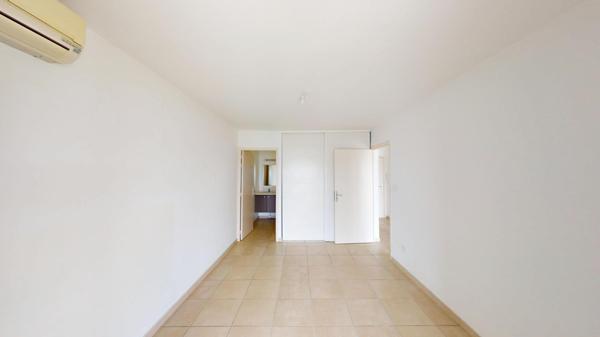 Rare avec terrasse parking vue mer