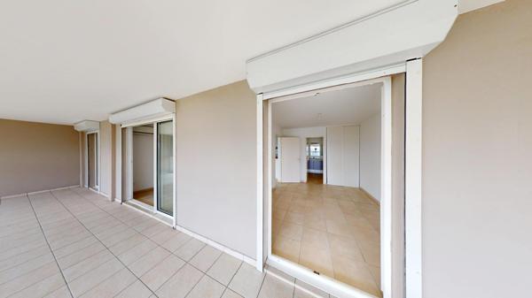 Rare avec terrasse parking vue mer