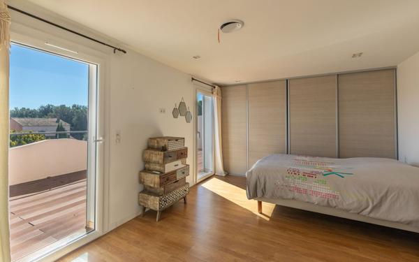 Maison à vendre    5 pièces •  Sanary-sur-Mer