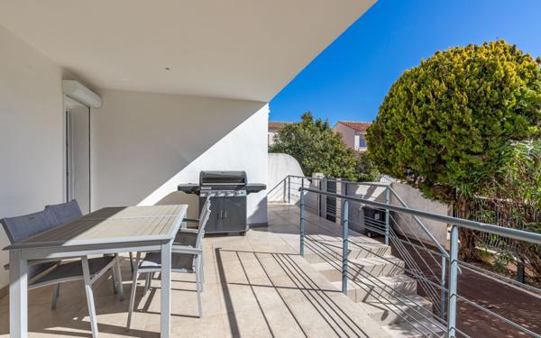 Maison à vendre    5 pièces •  Sanary-sur-Mer