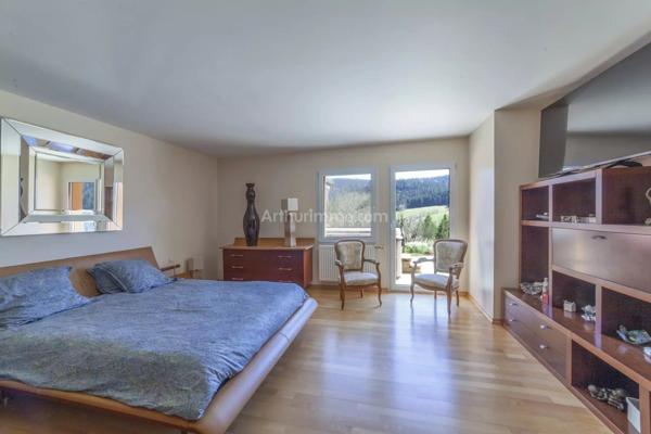 Vente Maison 8 pièces 512 m2 à Morteau