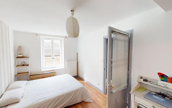 Appartement à louer    4 pièces • 112,18 m2 Jambles