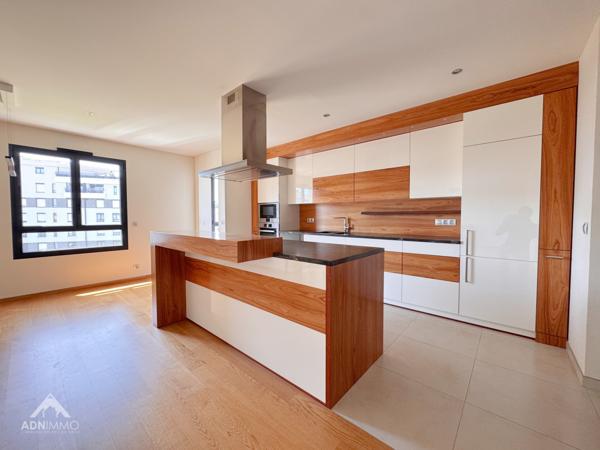 Saint-Genis-Pouilly (01630) Appartement 5 Pièces 133 m2