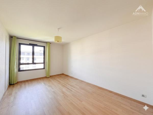 Saint-Genis-Pouilly (01630) Appartement 5 Pièces 133 m2