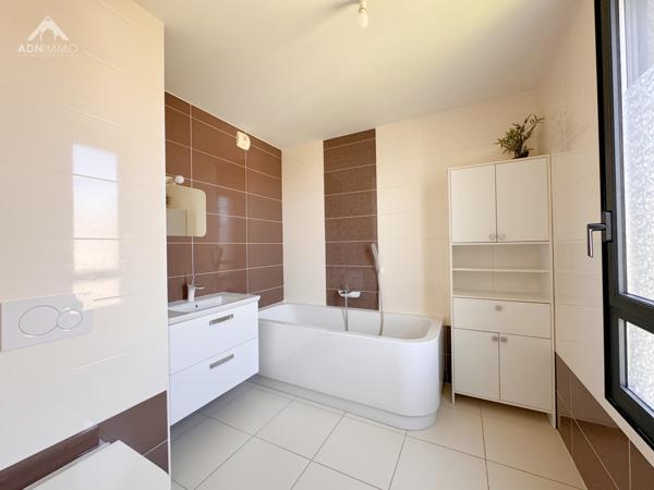 Saint-Genis-Pouilly (01630) Appartement 5 Pièces 133 m2