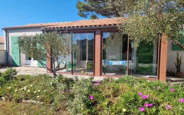 Maison à vendre    4 pièces • 84 m2 Le Bois-Plage-en-Ré