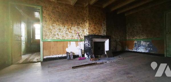 Corp de ferme avec terrain