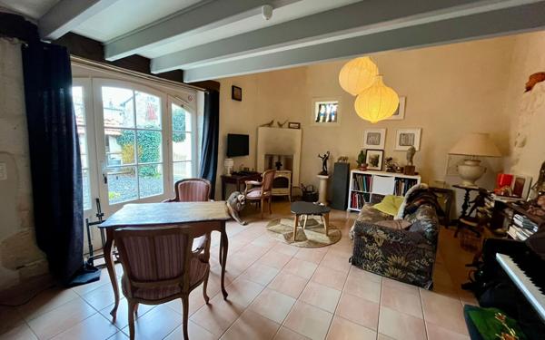 Maison à vendre    13 pièces •  La Rochefoucauld