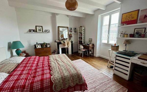 Maison à vendre    13 pièces •  La Rochefoucauld