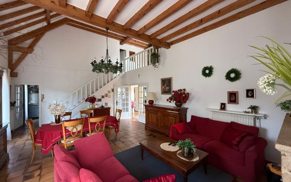 Maison à vendre    4 pièces •  Vienne