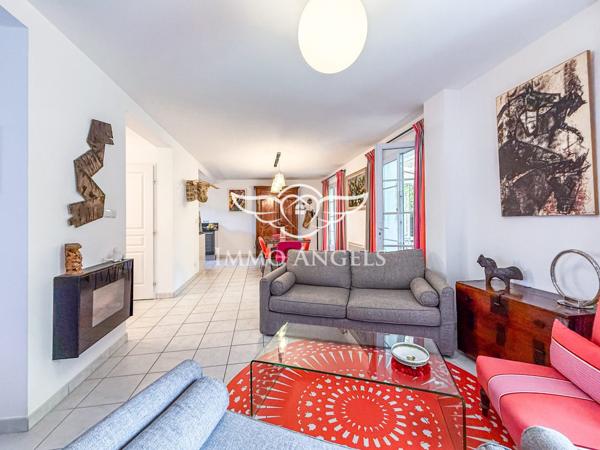 Maison T4, 116 m2  avec piscine, au calme absolu.