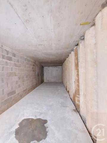 Parking à vendre  22 m 2   MARSEILLE  - 13008