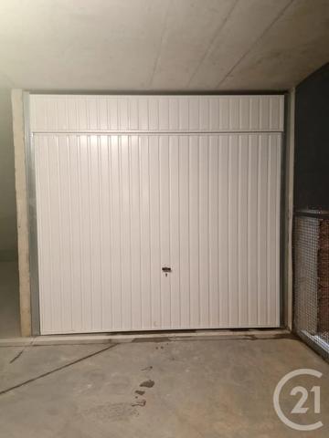 Parking à vendre  22 m 2   MARSEILLE  - 13008