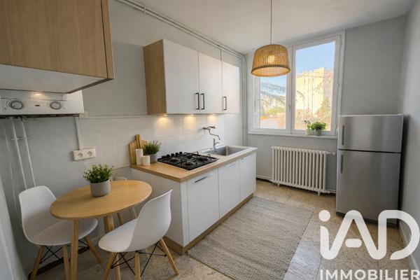 Appartement à vendre 3 pièces 60 m² Nîmes-Saint-Césaire