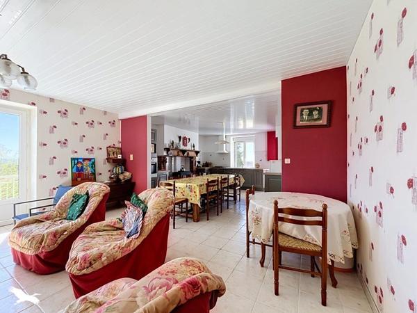 Maison 213 000 € Ladignac-le-Long 6 p 157 m² DPE E