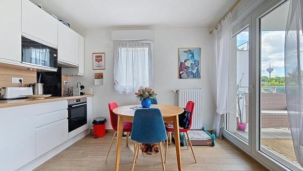 3 PIECES RESIDENCE RECENTE TERRASSE PARKING CAVE