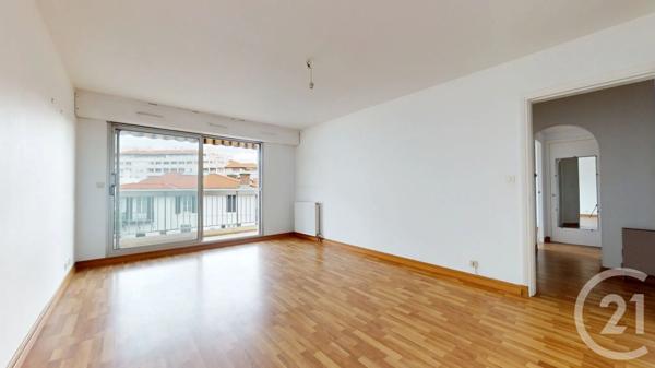 Appartement F2 à vendre  2 pièces - 54,81 m 2   BIARRITZ  - 64