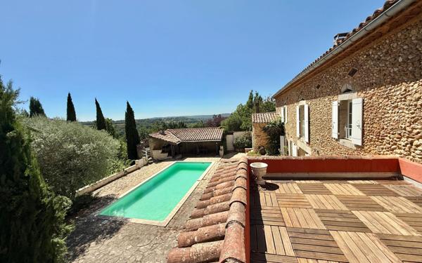 Maison à vendre    10 pièces •  Burlats