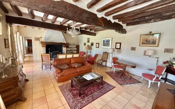 Maison à vendre    10 pièces •  Burlats