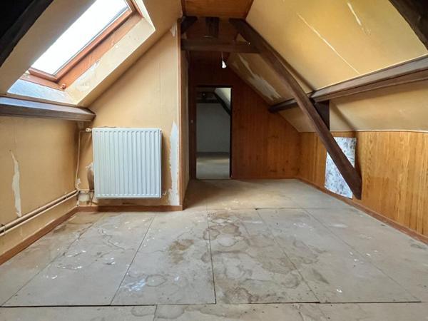 Maison aux portes de NOYON - 6 pièce(s) - 127 m² - Jardin 735m² et Garages
