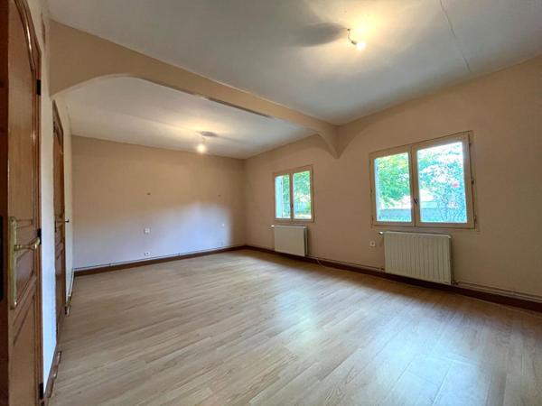 Maison aux portes de NOYON - 6 pièce(s) - 127 m² - Jardin 735m² et Garages