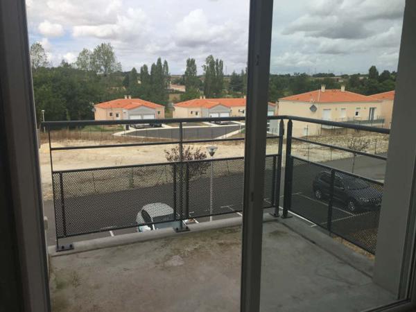 Location Appartement à FLEAC