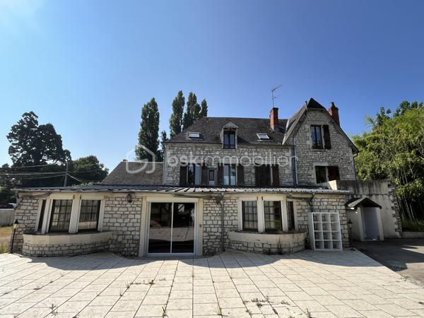 Maison en pierre de 430 m²