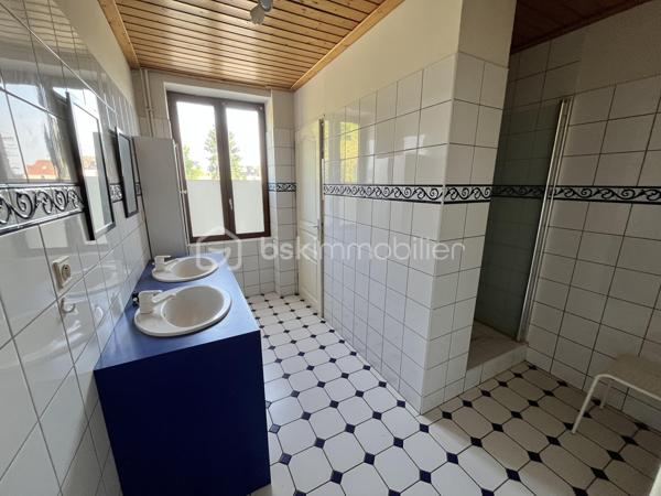 Maison en pierre de 430 m²