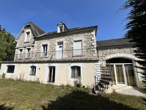 Maison en pierre de 430 m²