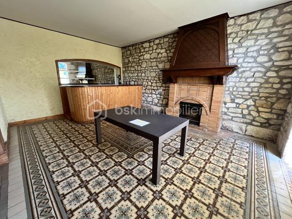 Maison en pierre de 430 m²