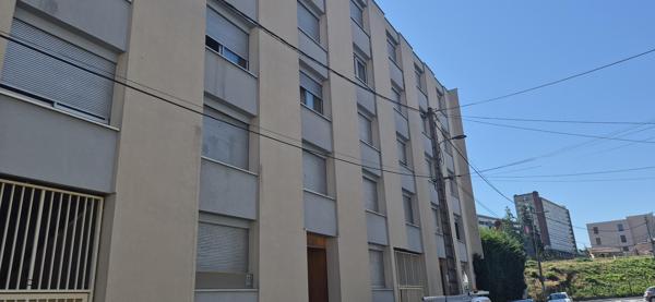 STUDIO 29 m2 FACULTES- RABANESSE - Clermont-Province STUDIO 29 m2 FACULTES- RABANESSE