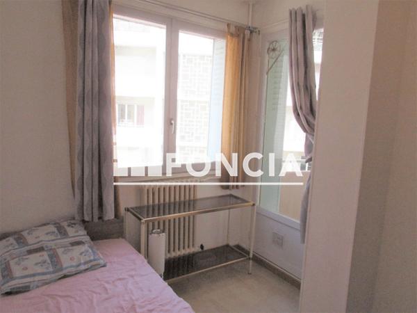 Location Studio meublé 36.79 m² - 9-11 RUE MARCEL PERETTO Grenoble 38100