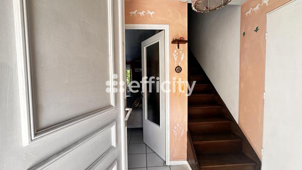 Maison
         4 pièces
        - 90 m² 204 000 € *