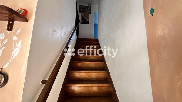 Maison
         4 pièces
        - 90 m² 204 000 € *