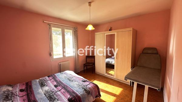 Maison
         4 pièces
        - 90 m² 204 000 € *