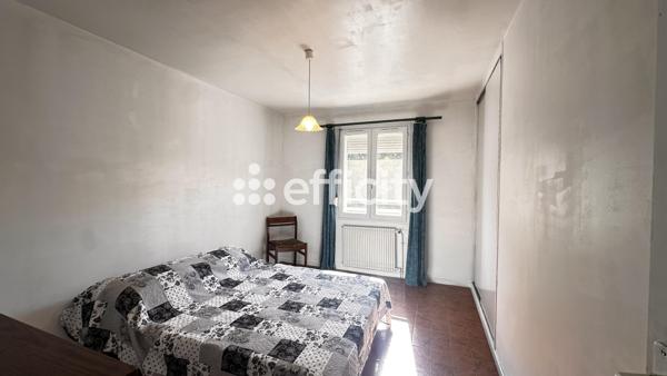 Maison
         4 pièces
        - 90 m² 204 000 € *