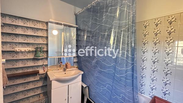 Maison
         4 pièces
        - 90 m² 204 000 € *