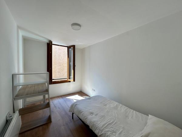 Maison
         8 pièces
        - 320 m² 359 000 € *