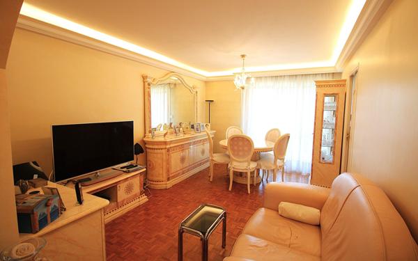 Appartement à vendre    3 pièces • 60,91 m2 Le Bourget