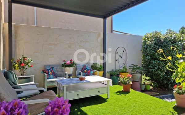 Maison à vendre    4 pièces •  Saint-Julien-les-Rosiers