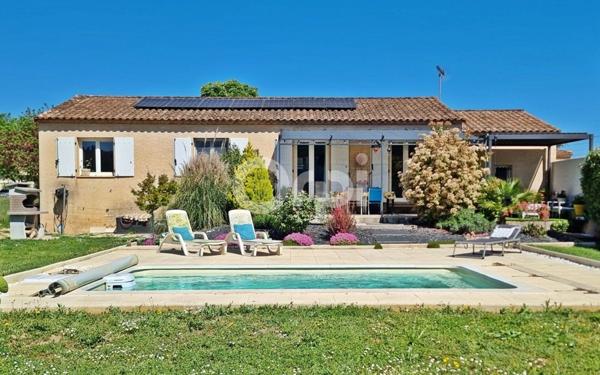 Maison à vendre    4 pièces •  Saint-Julien-les-Rosiers