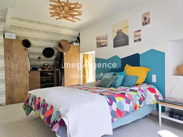 Maison à Évron, 53600 - 9 pièces 190m²