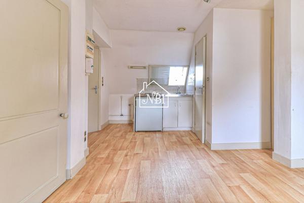 À VENDRE Appartement T1 bis 19.31 m2 LAVAL Rive droite