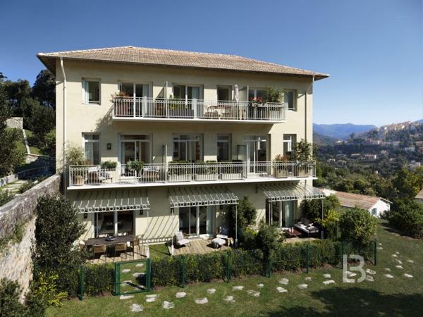 Nice Rimiez Studio Dernier Etage entièrement rénové avec Balcon